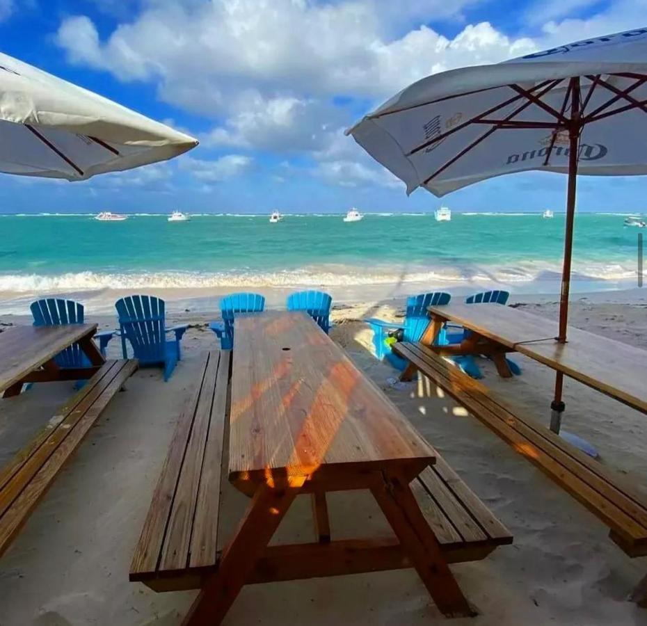 Los Corales Villas And Suites - Beach Club, Spa, Restaurants Пунта Кана Екстериор снимка